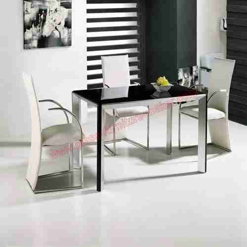 Style No.: AH030- A8040Brand: ZCBSize: 1350mm X 800mm X 750mmHeight: 750mmColor: Black Table& White ChairMaterials: Tempered Glass