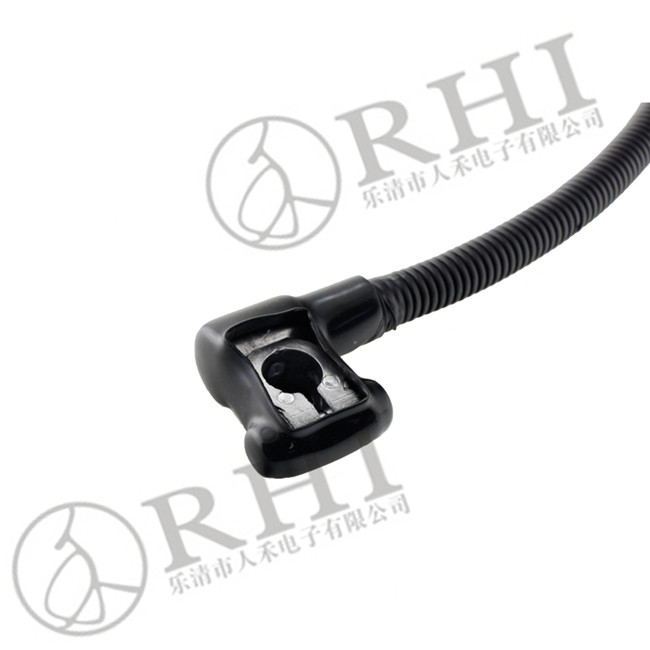 battery terminal with cable and cover