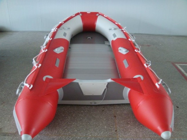 leisure boat