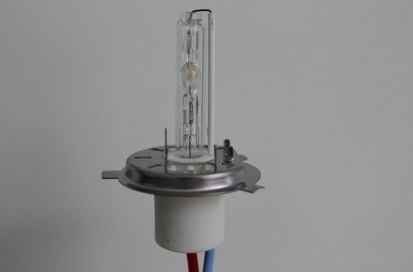 H4 HID bulb.Ceramic base